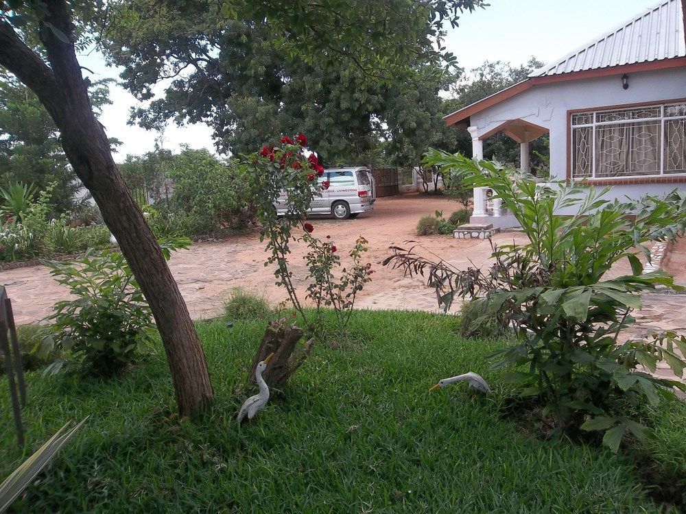 White Rose Lodge Livingstone Exterior foto